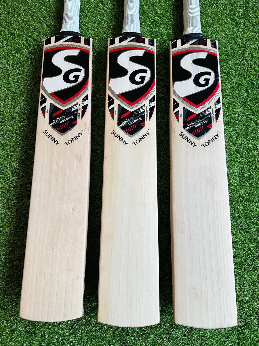 CRICKET  BAT